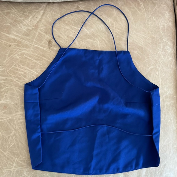 Backless Crop Top - Picture 3 of 3